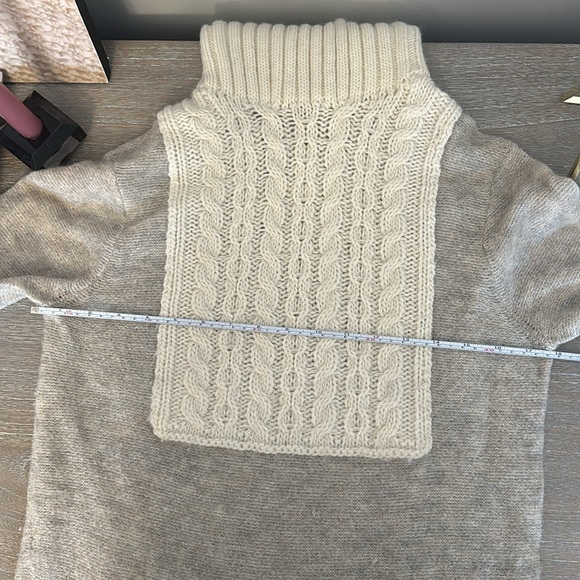 Tory Burch knit sweater size M - Picture 7 of 7